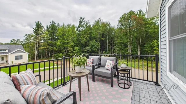 $399,900 | 7230 Atwater Springs Drive, Norton Shores, MI 49456