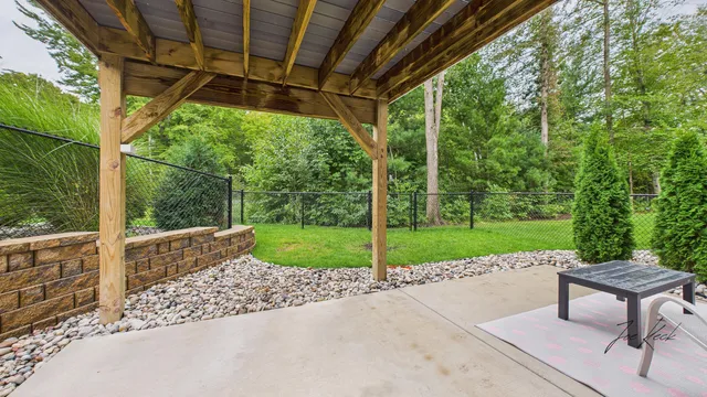 $399,900 | 7230 Atwater Springs Drive, Norton Shores, MI 49456