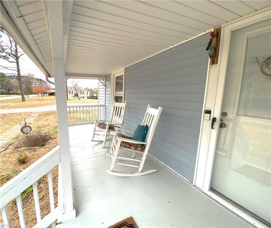 259 Robbins Road Winston-Salem, NC 27107 - Photo 2 of 28 Gallery Image 2