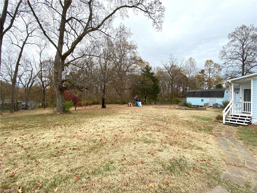 259 Robbins Road Winston-Salem, NC 27107 - Photo 5 of 28 Gallery Image 5
