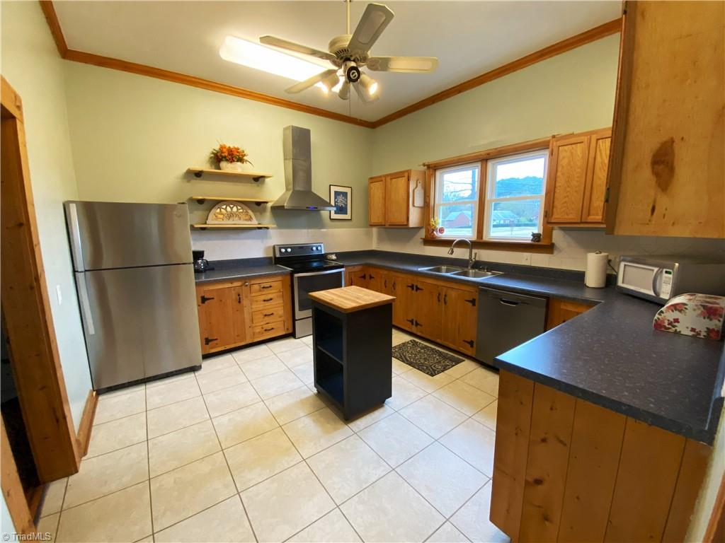 259 Robbins Road Winston-Salem, NC 27107 - Photo 9 of 28 Gallery Image 9
