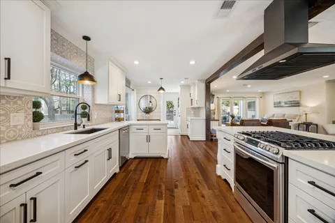 $600,000 | 57 Fire Flicker Place, The Woodlands, TX 77381