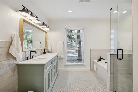 $600,000 | 57 Fire Flicker Place, The Woodlands, TX 77381