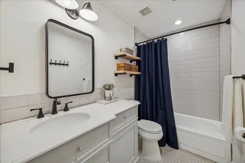 $600,000 | 57 Fire Flicker Place, The Woodlands, TX 77381