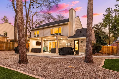 $600,000 | 57 Fire Flicker Place, The Woodlands, TX 77381