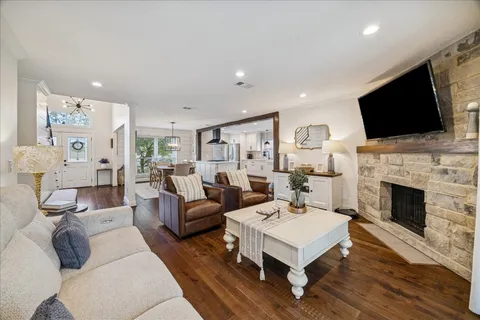 $600,000 | 57 Fire Flicker Place, The Woodlands, TX 77381