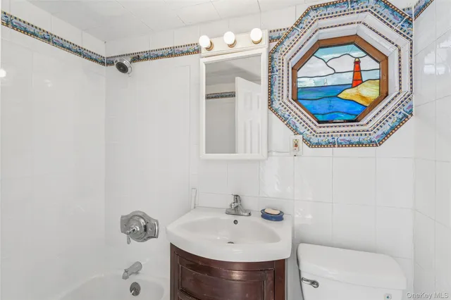 $4,995,000 | 6 Last Lane, Hampton Bays, NY 11946