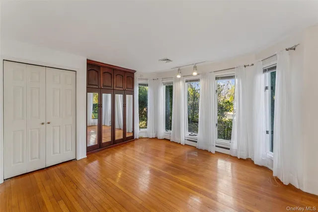 $4,995,000 | 6 Last Lane, Hampton Bays, NY 11946