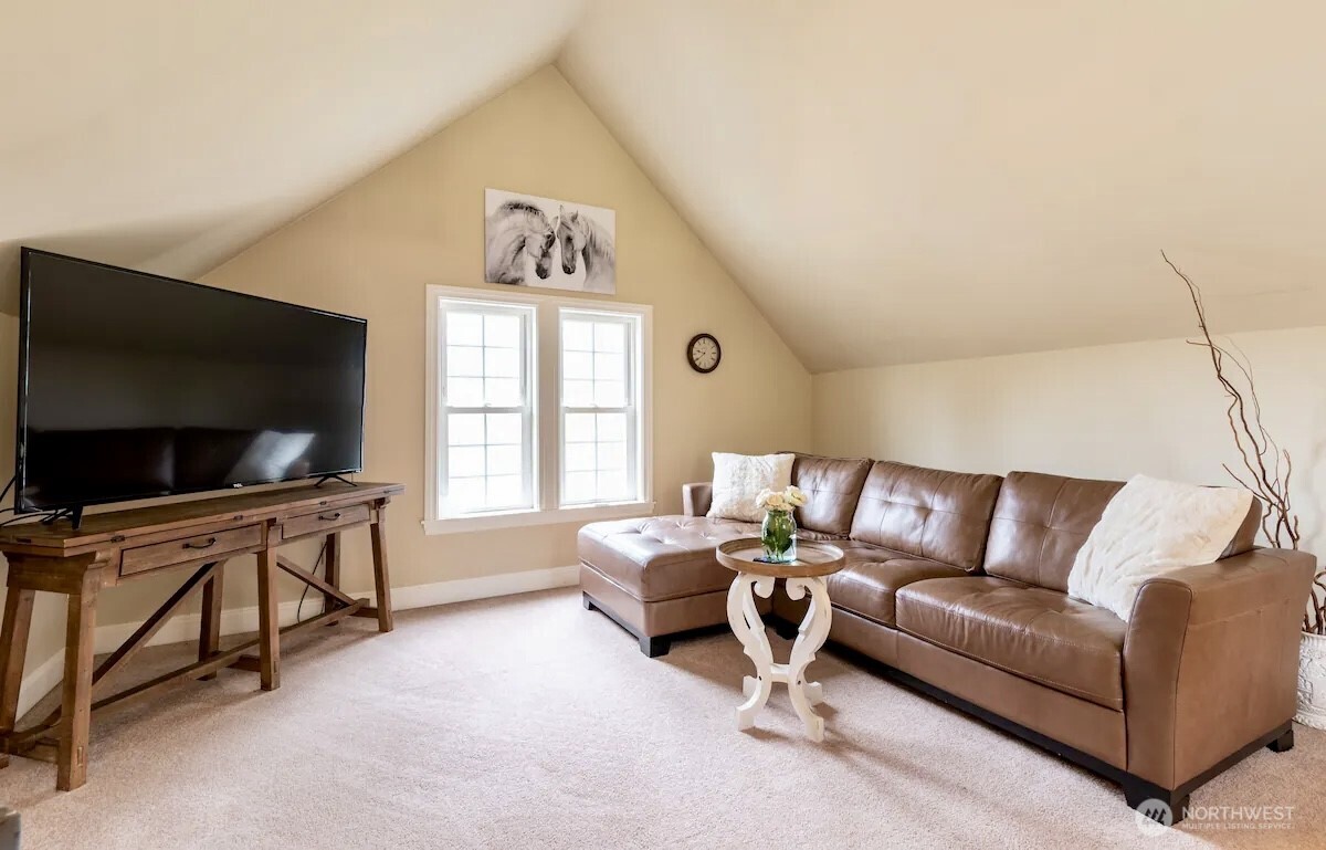 17514 West Riverside Drive Bothell, WA 98011 - Photo 16 of 40 Gallery Image 16