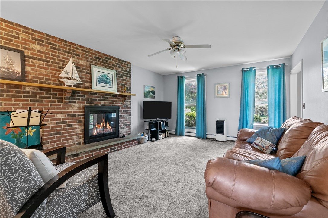 20 Morrison Avenue Middletown, RI 02842 - Photo 5 of 33