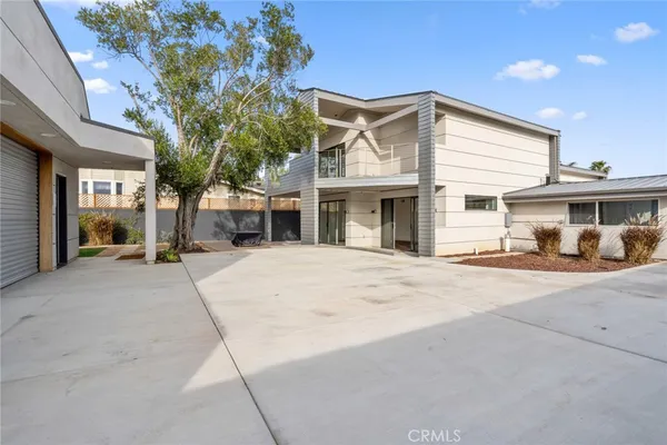 a view of a house with a outdoor space