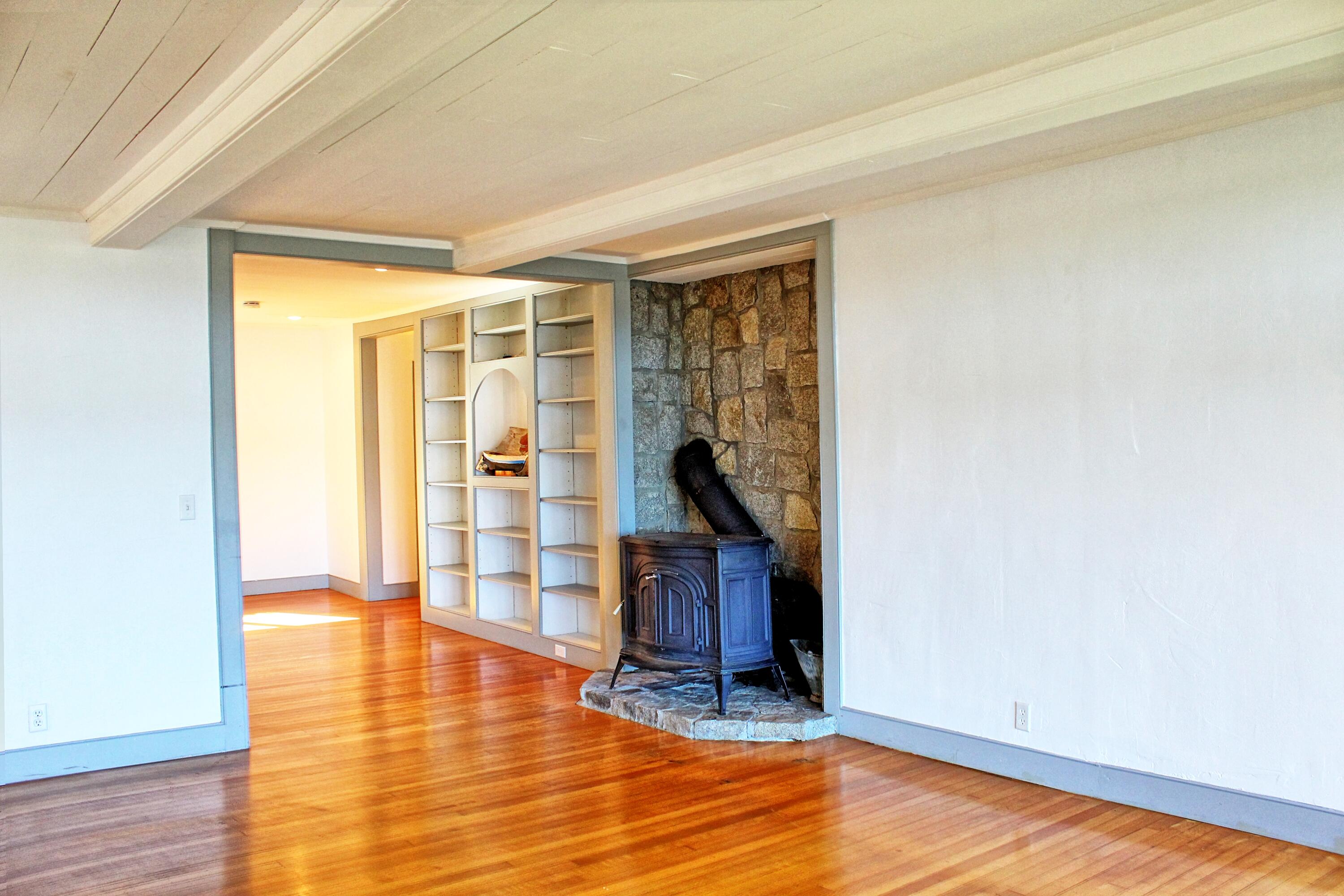 665 Corea Road Corea, ME 04624 - Photo 12 of 46 Great room