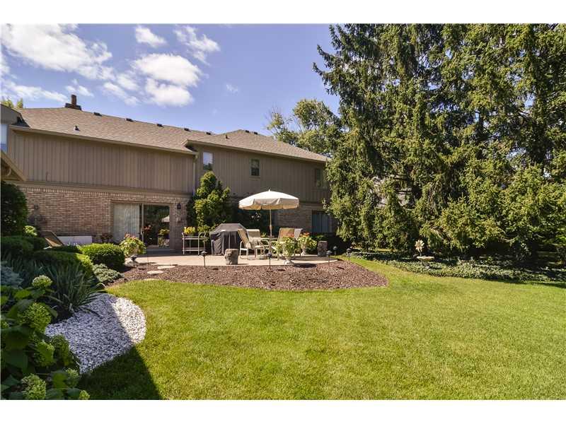 8827 Kirkham Road Indianapolis, IN 46260 - Photo 22 of 24 Gallery Image 22