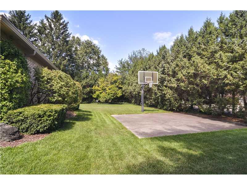 8827 Kirkham Road Indianapolis, IN 46260 - Photo 24 of 24 Gallery Image 24