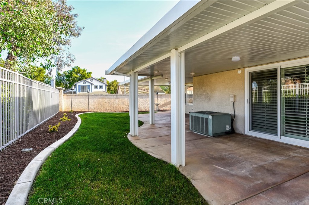 43240 Corte Almonte Temecula, CA 92592 - Photo 11 of 32