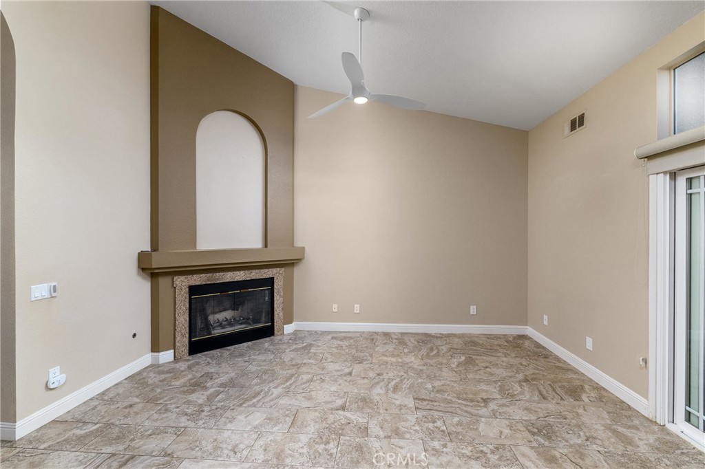 43240 Corte Almonte Temecula, CA 92592 - Photo 22 of 32