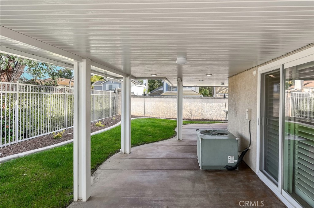 43240 Corte Almonte Temecula, CA 92592 - Photo 10 of 32