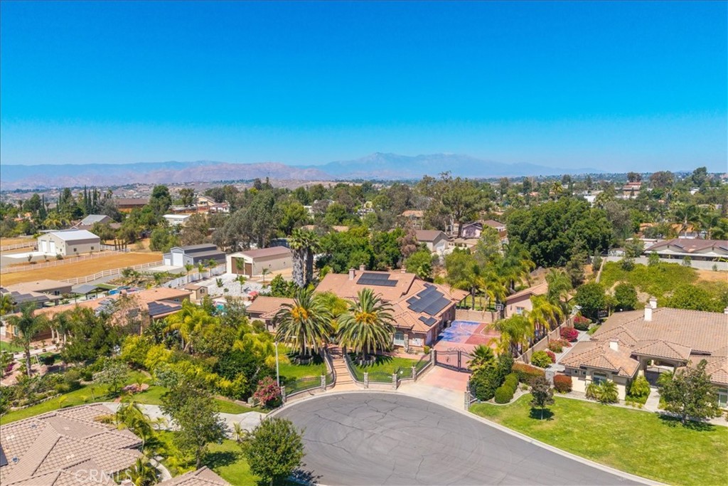16176 Graceful Court Riverside, CA 92504 - Photo 3 of 75 Gallery Image 3