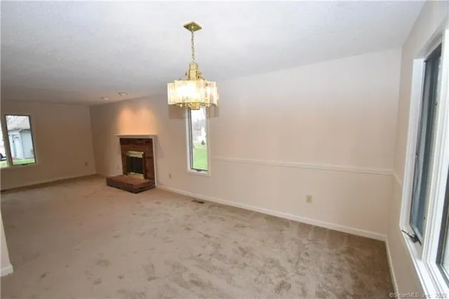 $495,000 | 46 MacIntosh Lane, Glastonbury, CT 06033