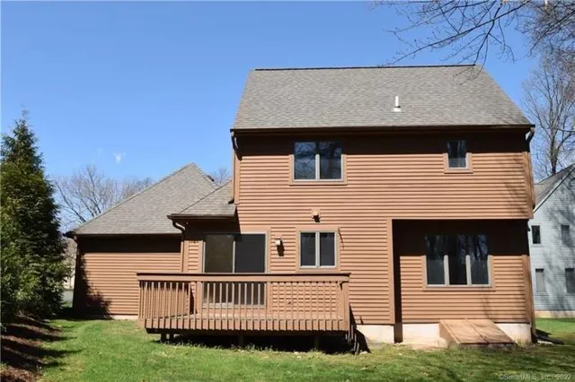 $495,000 | 46 MacIntosh Lane, Glastonbury, CT 06033