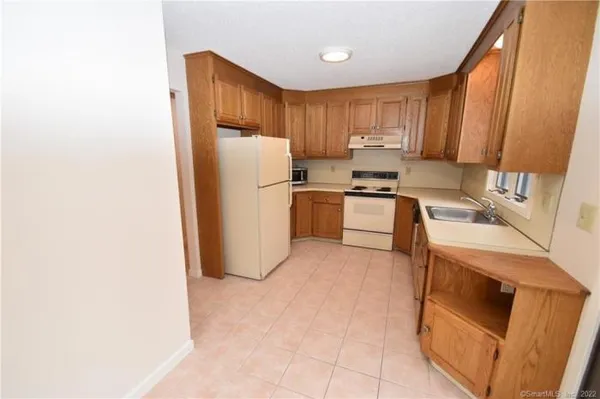 $495,000 | 46 MacIntosh Lane, Glastonbury, CT 06033