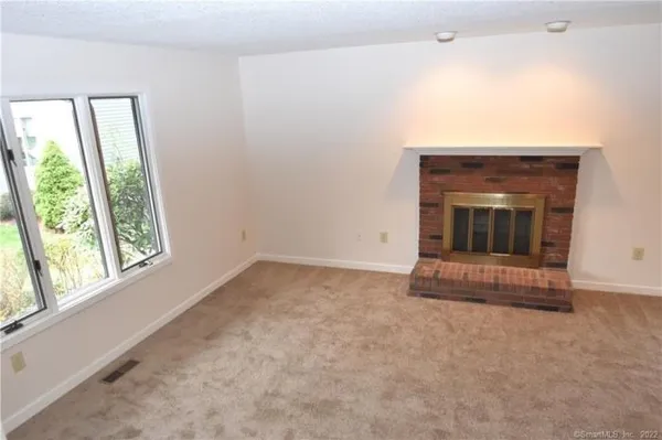 $495,000 | 46 MacIntosh Lane, Glastonbury, CT 06033