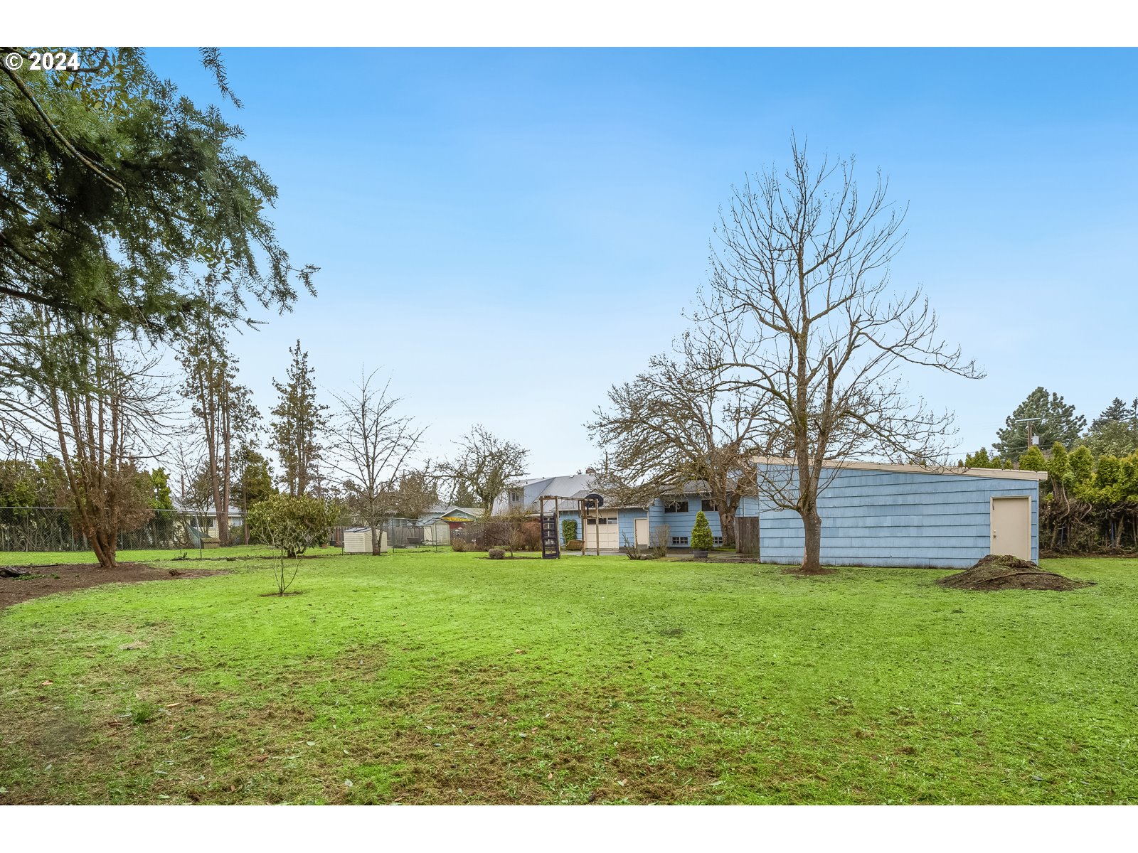 5232 Southeast Raymond Street Portland, OR 97206 - Photo 38 of 39 a view of a park with large trees