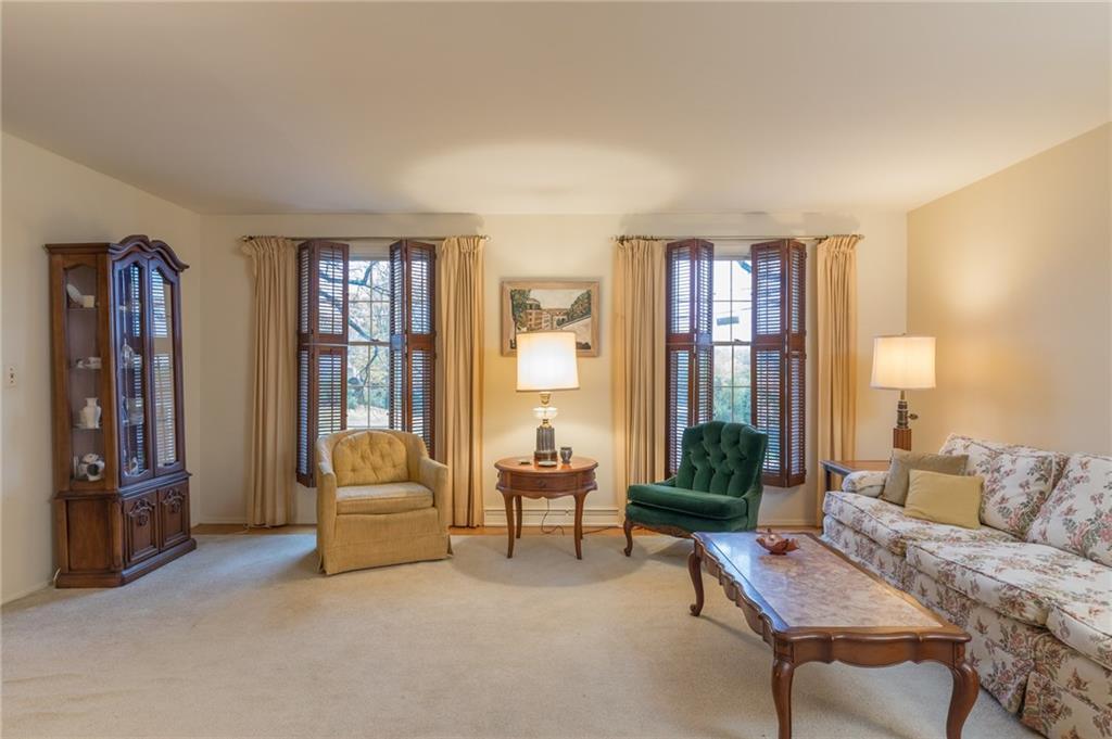 504 Goldsmith Road Pittsburgh, PA 15237 - Photo 4 of 25