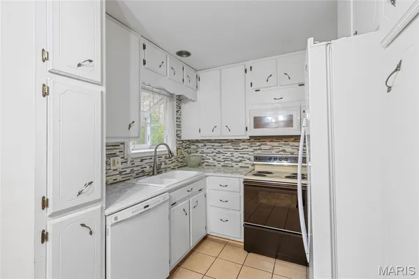 $228,750 | 1273 Pequeno Lane, Fenton, MO 63026