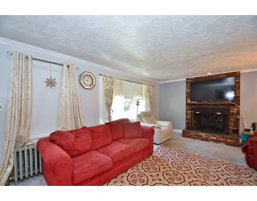 1731 Trapelo Road Waltham, MA 02451 - Photo 4 of 22