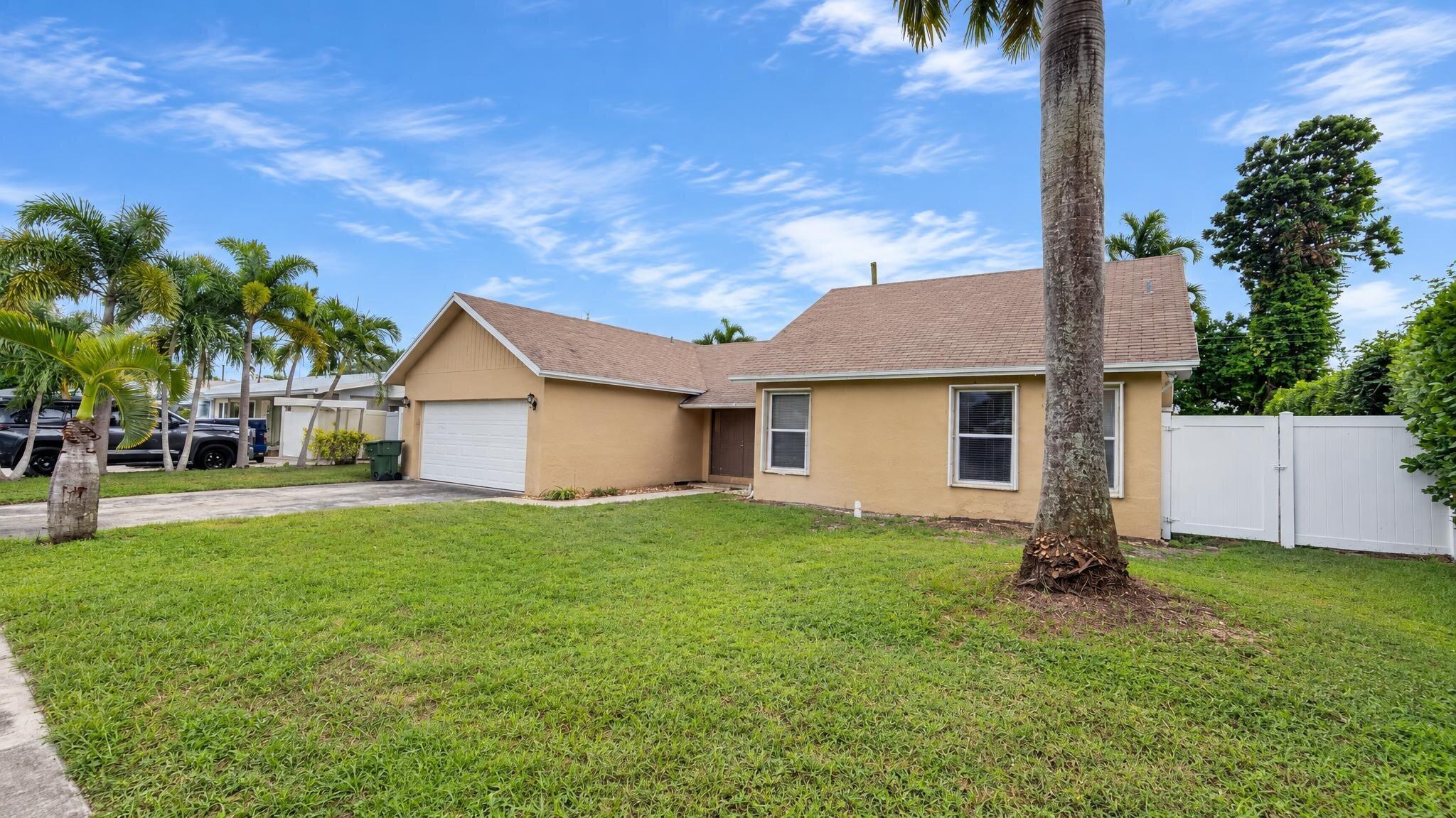 118 Mohigan Circle Boca Raton, FL 33487 - Photo 26 of 27 27_118_Mohigan_Cir_Other_16x9