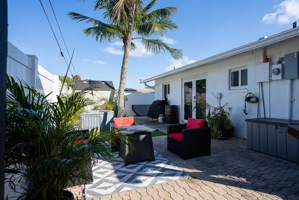 $3,500 | 119 Southeast 5th Street, Delray Beach, FL 33483