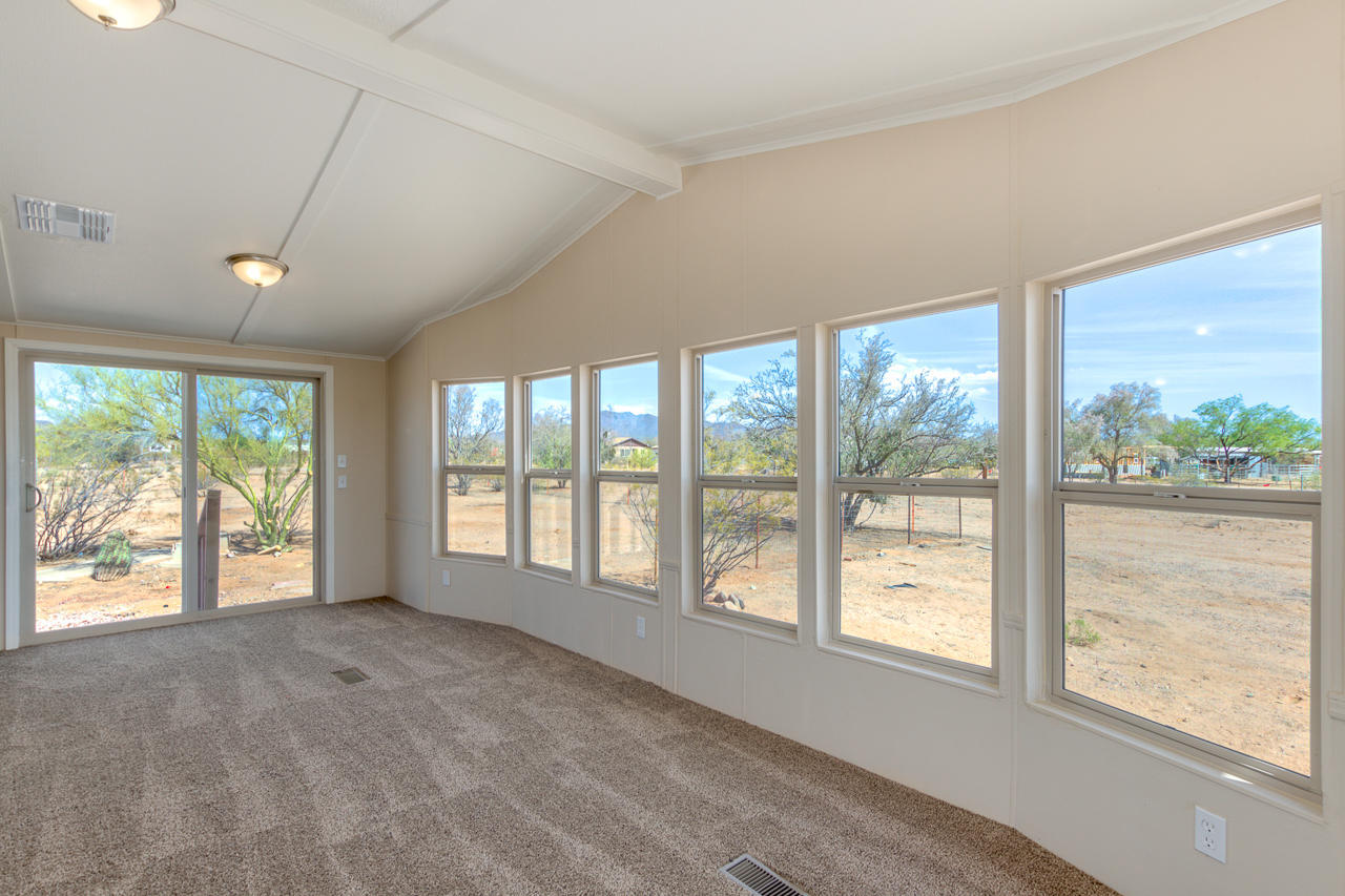6860 North Sanders Road Tucson, AZ 85743 - Photo 11 of 26 Gallery Image 11