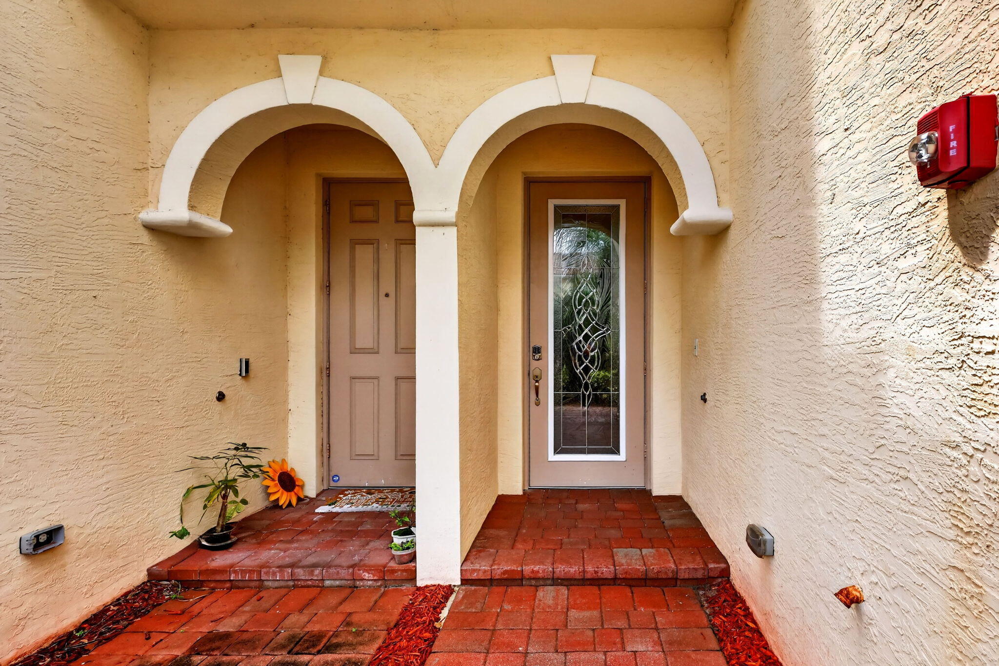 9654 Southwest Purple Martin Way Stuart, FL 34997 - Photo 3 of 54 3-web-or-mls-5P1A6264