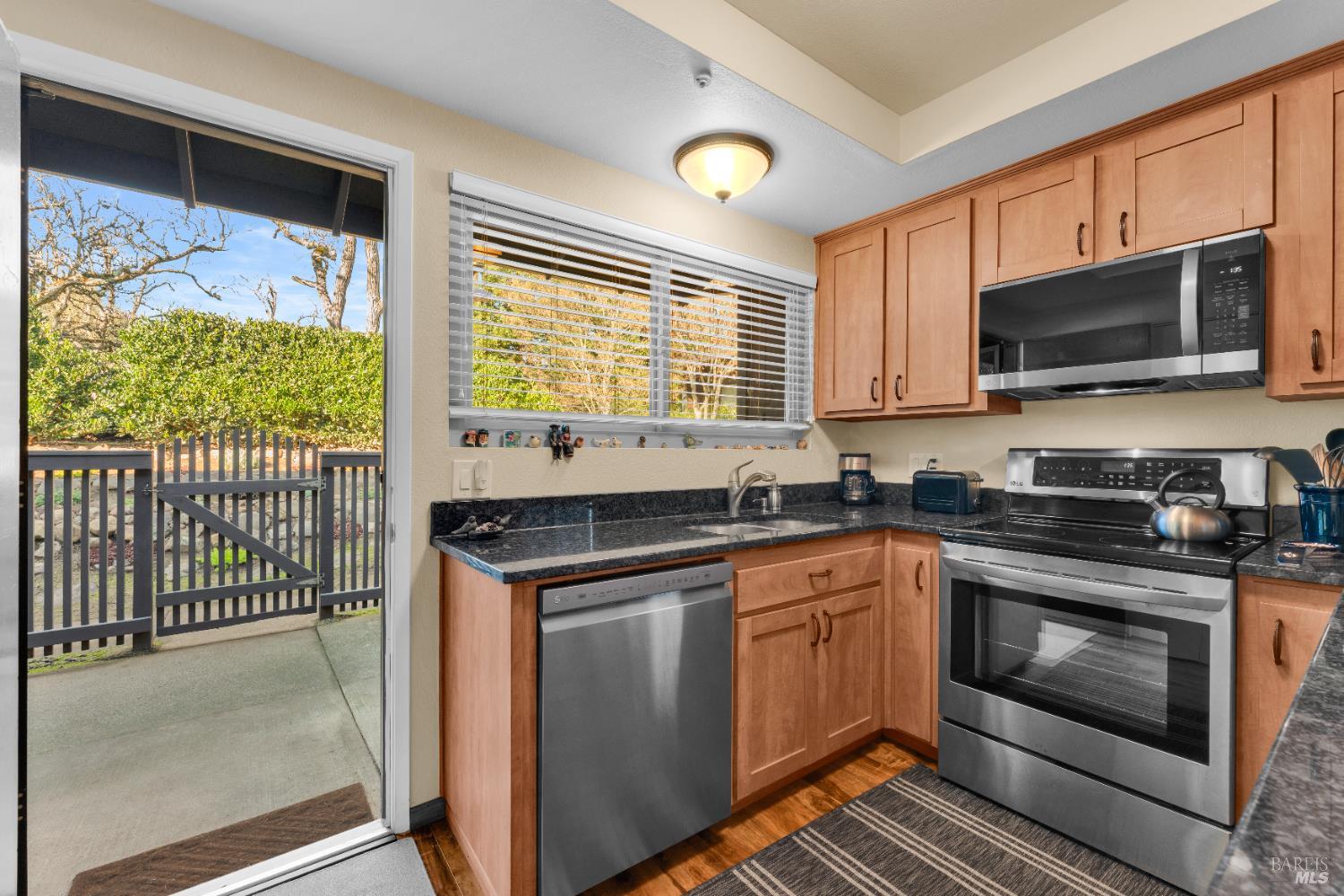 314 Los Alamos Road Santa Rosa, CA 95409 - Photo 14 of 45