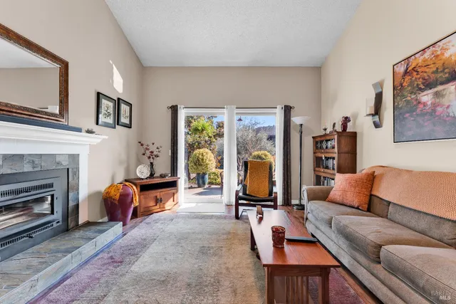 $459,000 | 314 Los Alamos Road, Santa Rosa, CA 95409