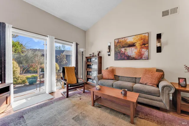 $459,000 | 314 Los Alamos Road, Santa Rosa, CA 95409