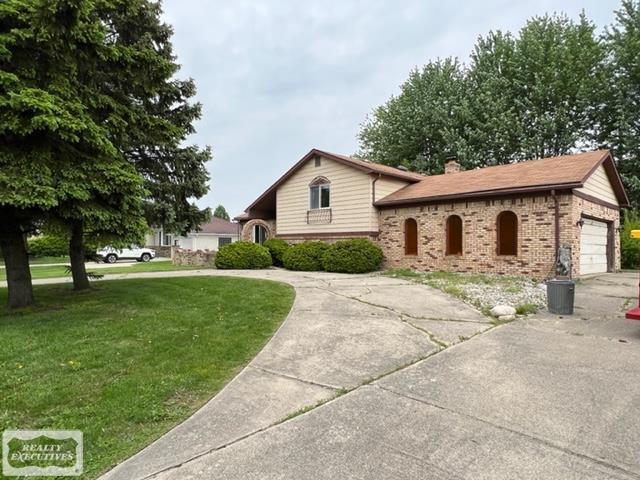 15761 17 Mile Road Clinton Township, MI 48038 - Photo 3 of 19