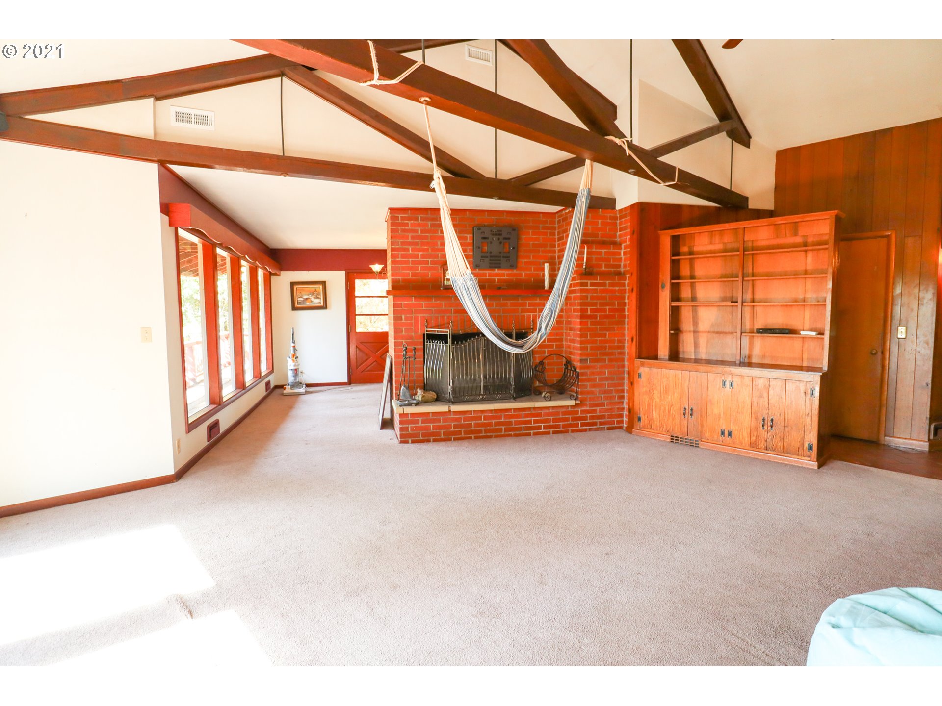 32671 Berlin Road Lebanon, OR 97355 - Photo 9 of 32 Gallery Image 9