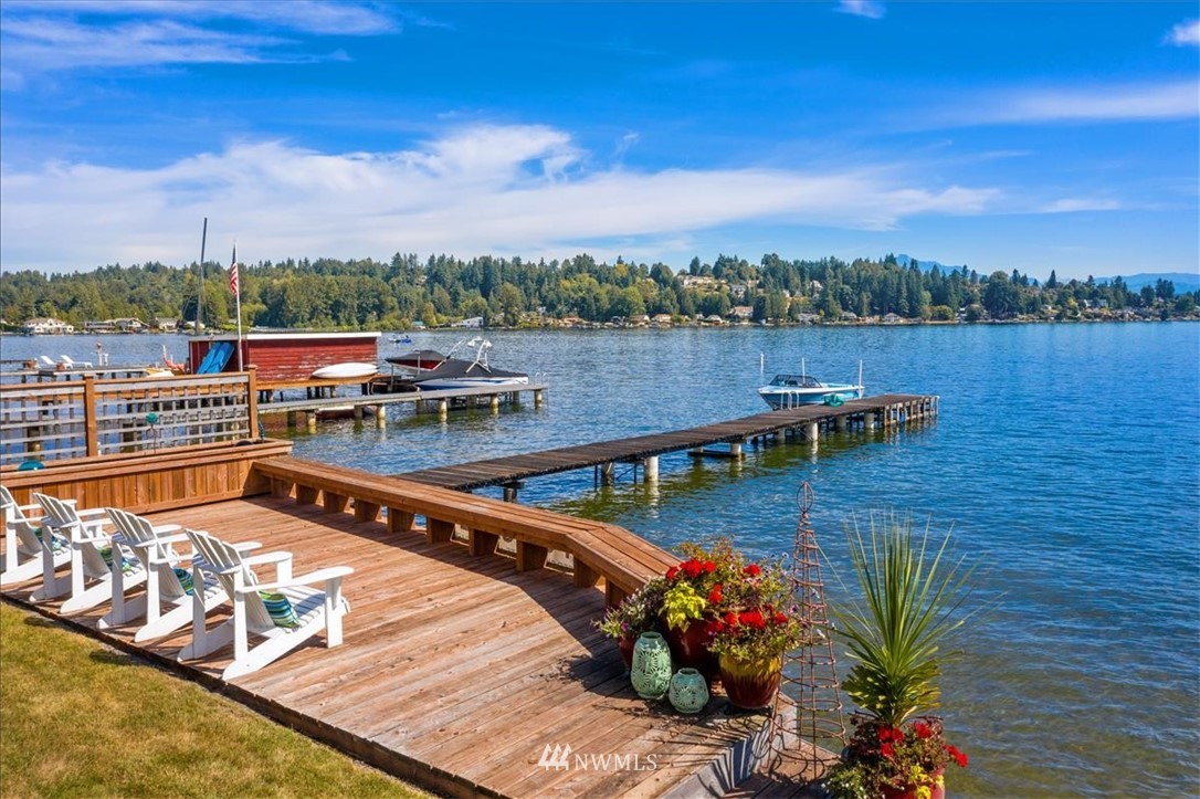 1707 Vernon Road Lake Stevens, WA 98258 - Photo 39 of 40 a view of a lake with a sitting area