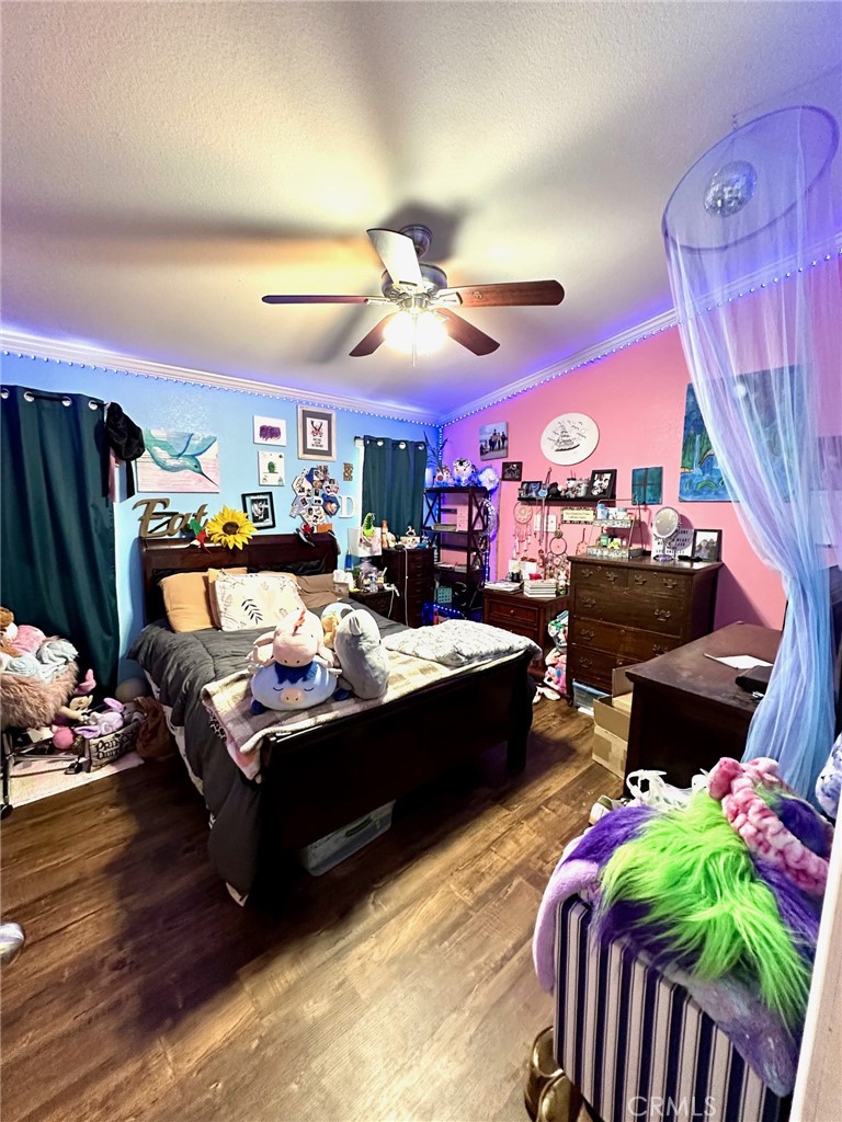 30000 Hasley Canyon Road, Unit 9 Valencia, CA 91384 - Photo 11 of 26 Secondary bedroom