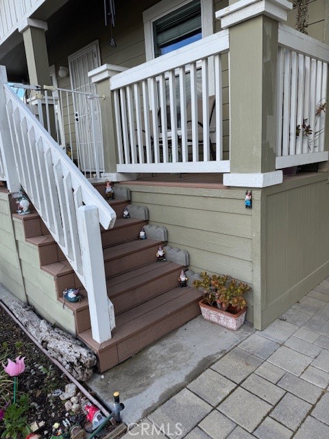 30000 Hasley Canyon Road, Unit 9 Valencia, CA 91384 - Photo 4 of 26 Front porch steps