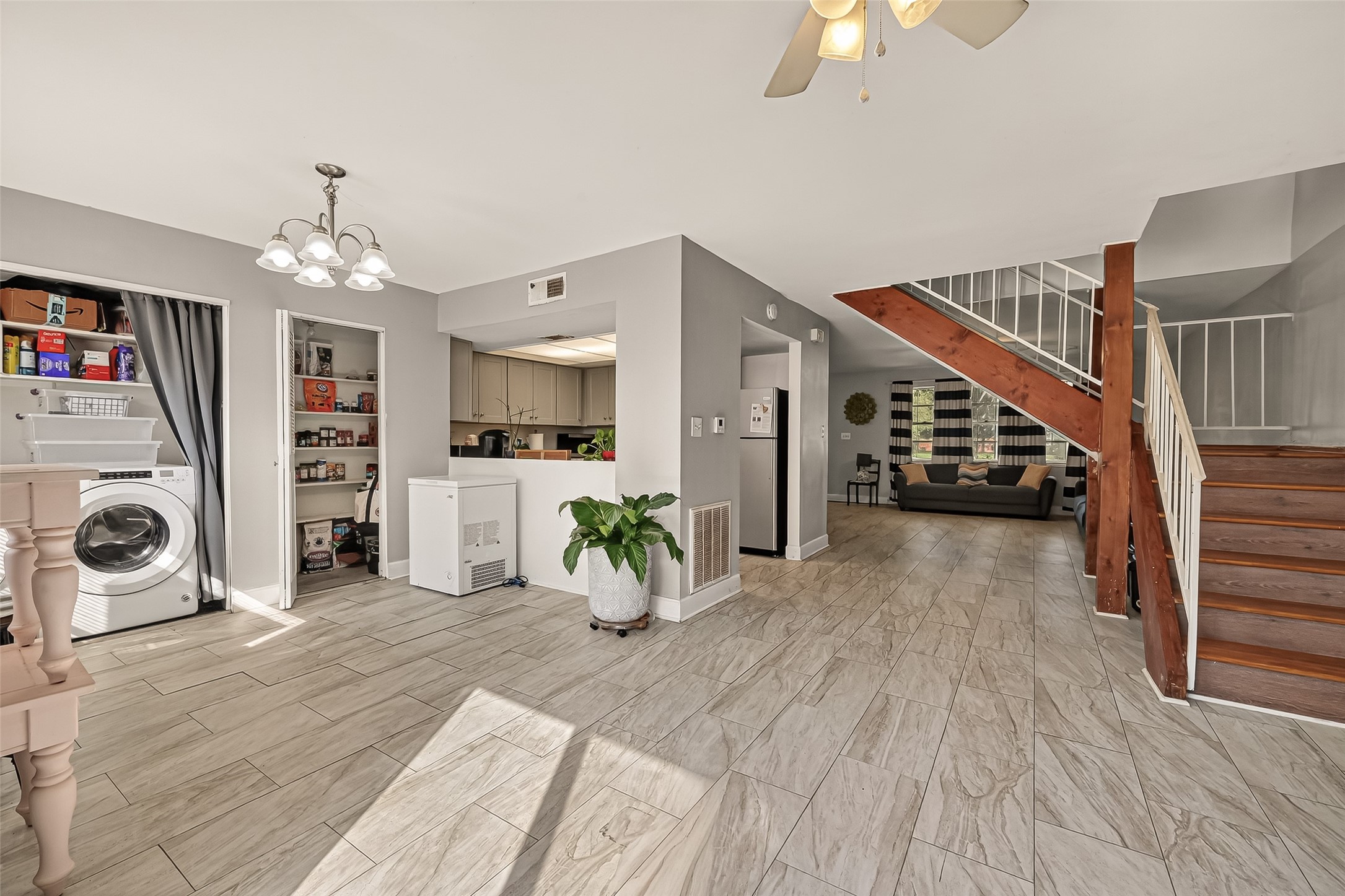 2267 Triway Lane, Unit 231 Houston, TX 77043 - Photo 13 of 38