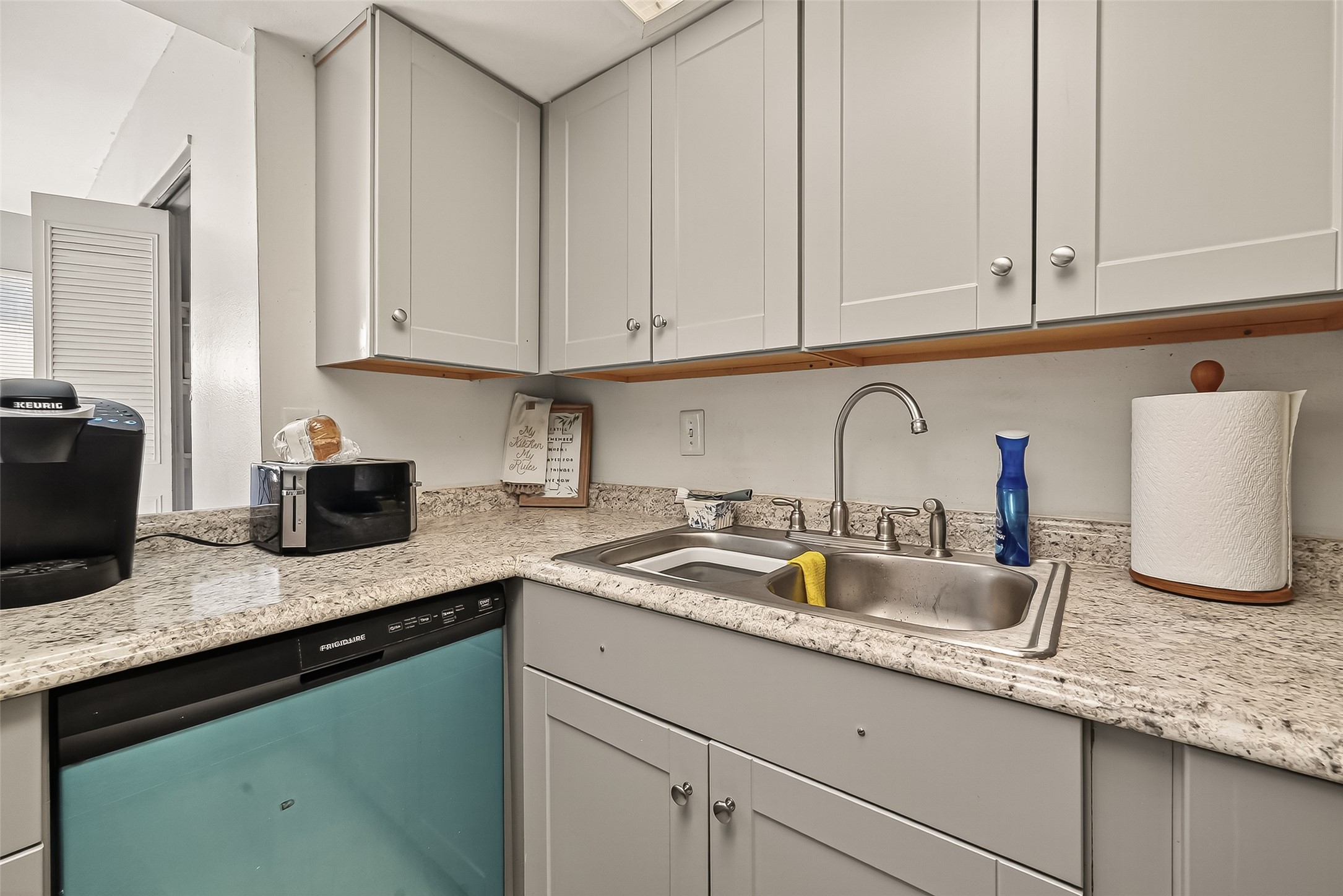 2267 Triway Lane, Unit 231 Houston, TX 77043 - Photo 19 of 38