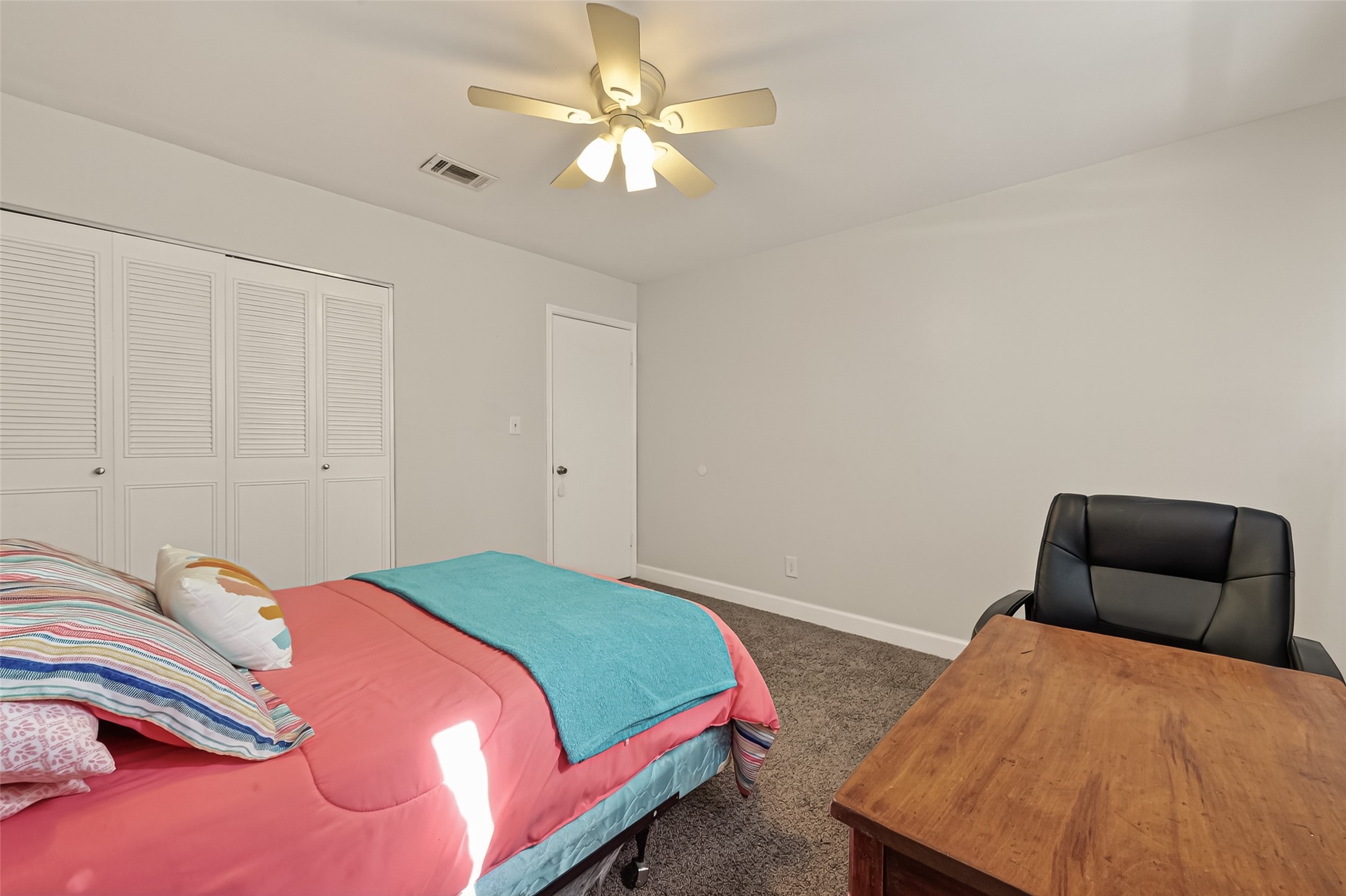 2267 Triway Lane, Unit 231 Houston, TX 77043 - Photo 25 of 38