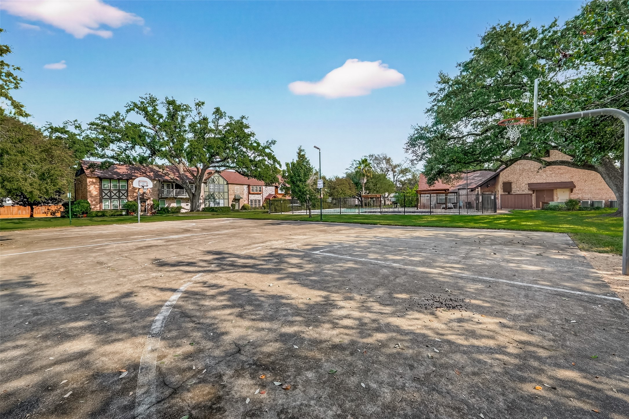 2267 Triway Lane, Unit 231 Houston, TX 77043 - Photo 37 of 38