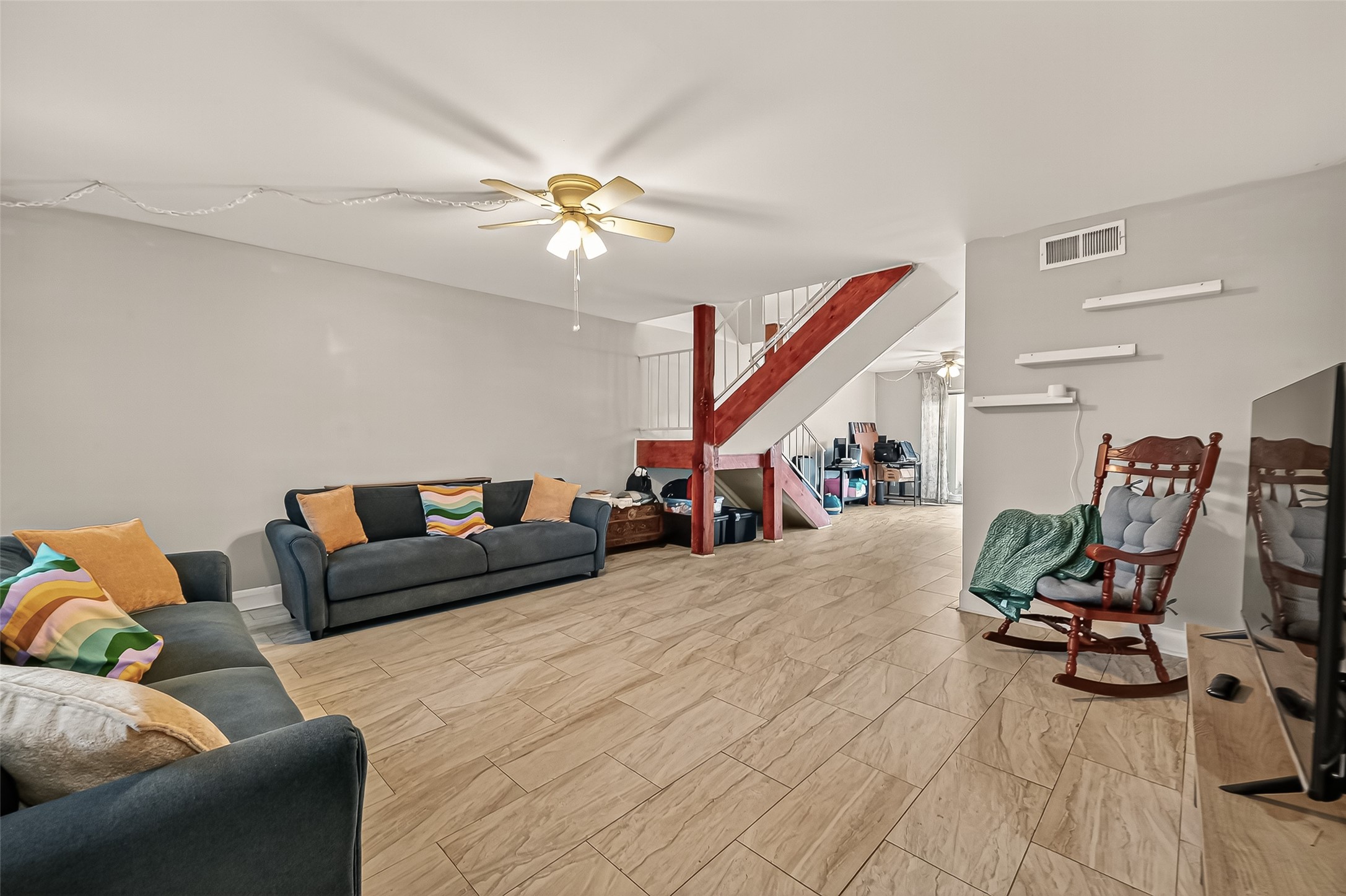 2267 Triway Lane, Unit 231 Houston, TX 77043 - Photo 7 of 38