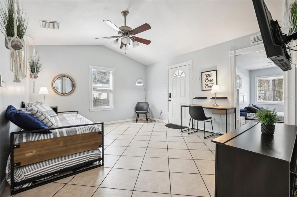 1815 Larkin Avenue Orlando, FL 32812 - Photo 6 of 50