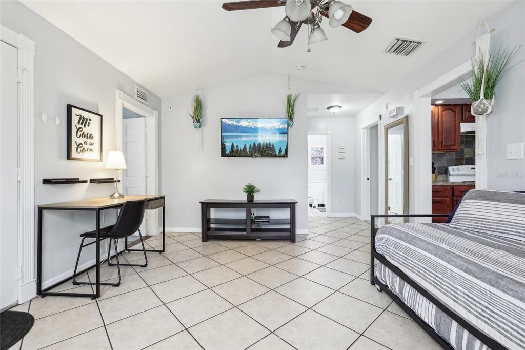 1815 Larkin Avenue Orlando, FL 32812 - Photo 9 of 50