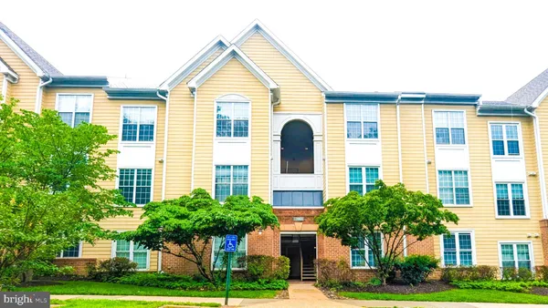 $378,900 | 12903 Alton Square, Unit 103, Herndon, VA 20170